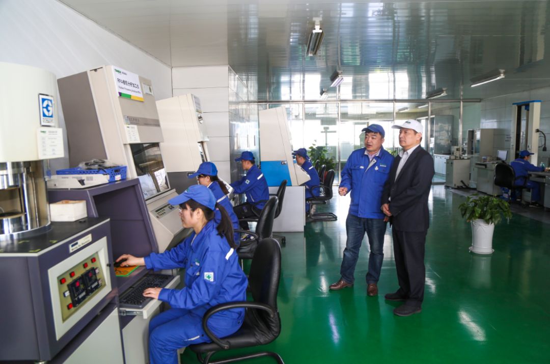 腾森半热熔轮胎多少钱一条,腾森橡胶轮胎地址