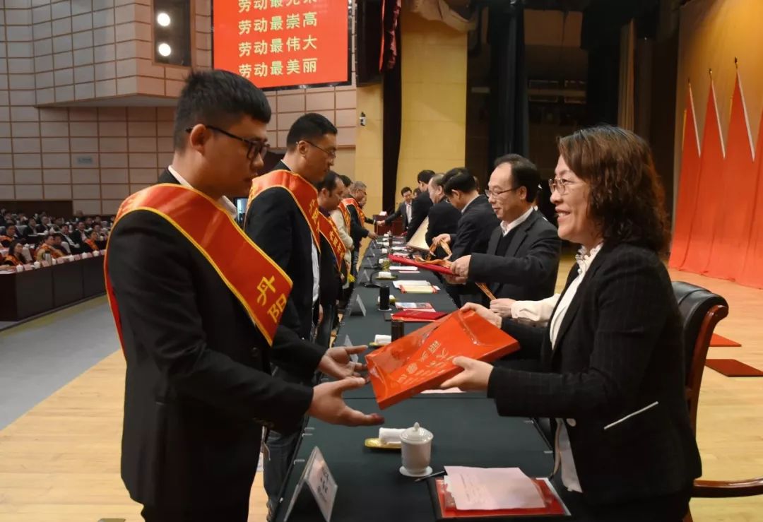 江苏五一劳动奖工人先锋号拟表彰,2024年丹阳五一劳动奖章获得者