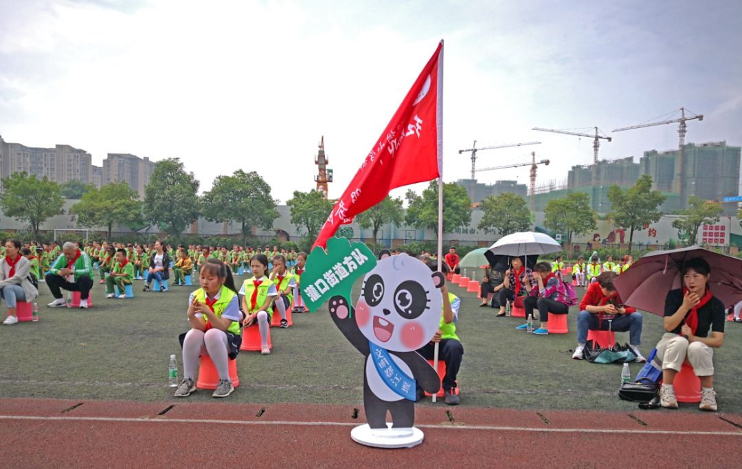 都江堰市国家文明城市,都江堰文明宣传