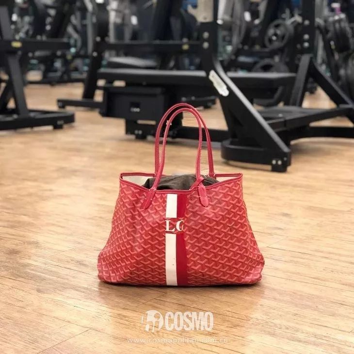 杨幂再次带火最新单品,杨幂最近带货