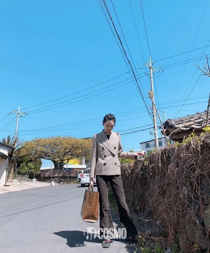 杨幂再次带火最新单品,杨幂最近带货