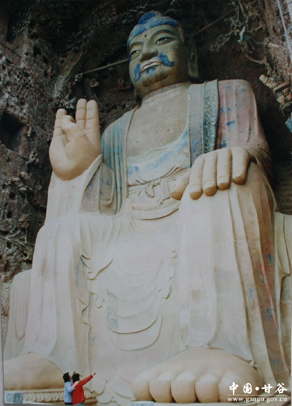 盛唐大像山,太白山雄伟壮观