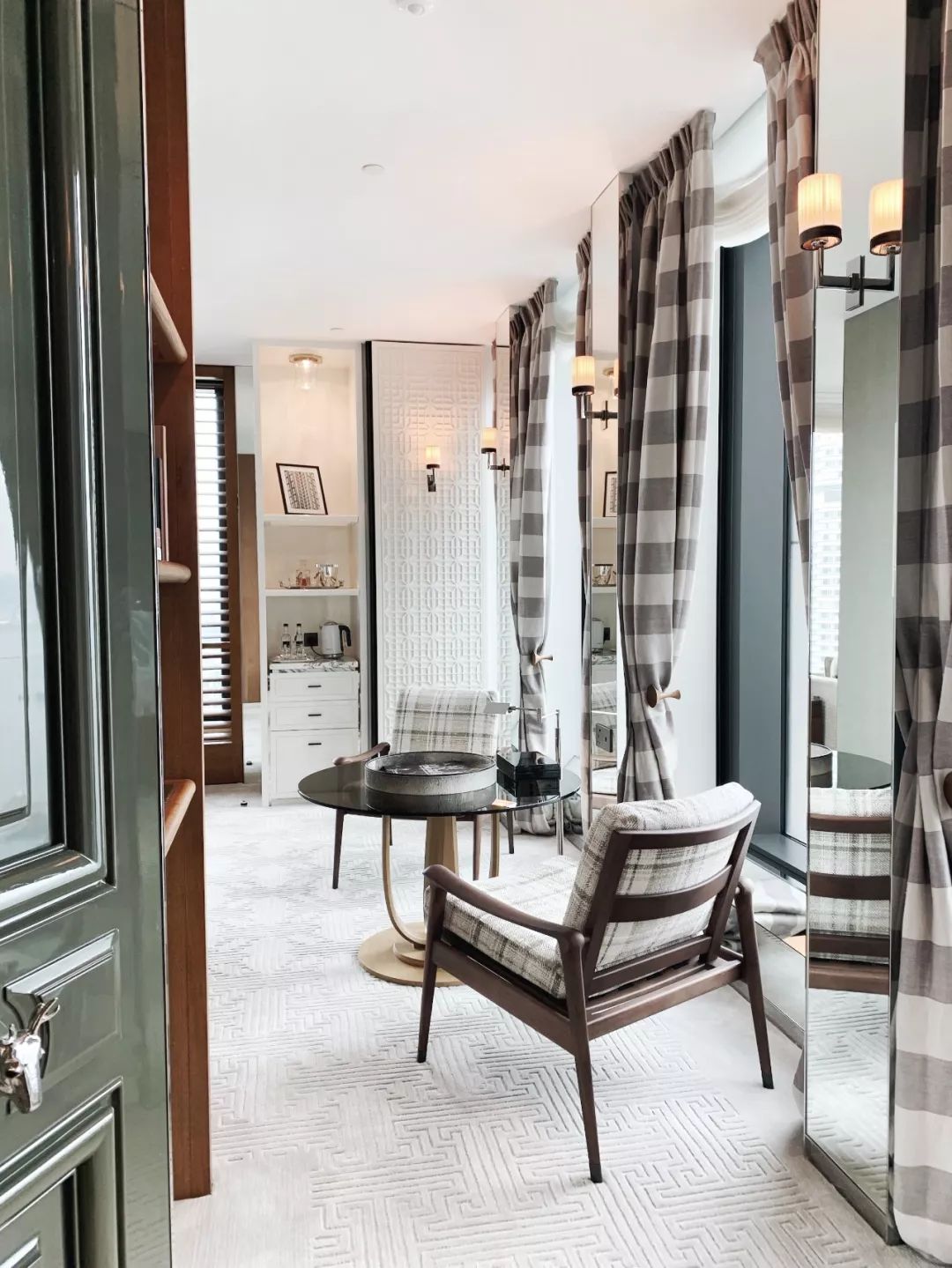 香港瑰丽酒店住三付二,香港20000一晚的酒店