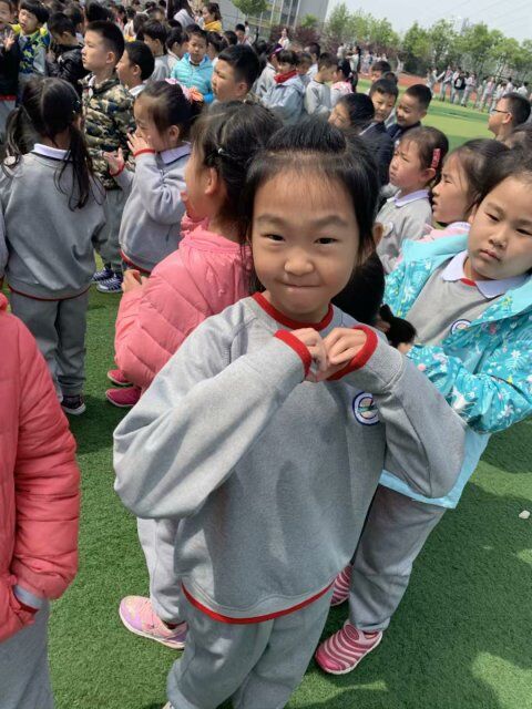 阳光少年展风采，运动场上秀技能