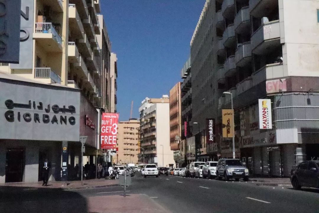 迪拜可以带回来的东西,去迪拜最好带什么礼物回来呢