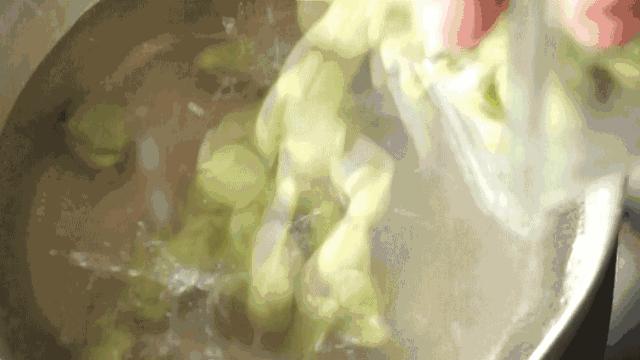 警惕多人吃这道菜后中毒进医院,警惕这些食物让孩子越吃越傻