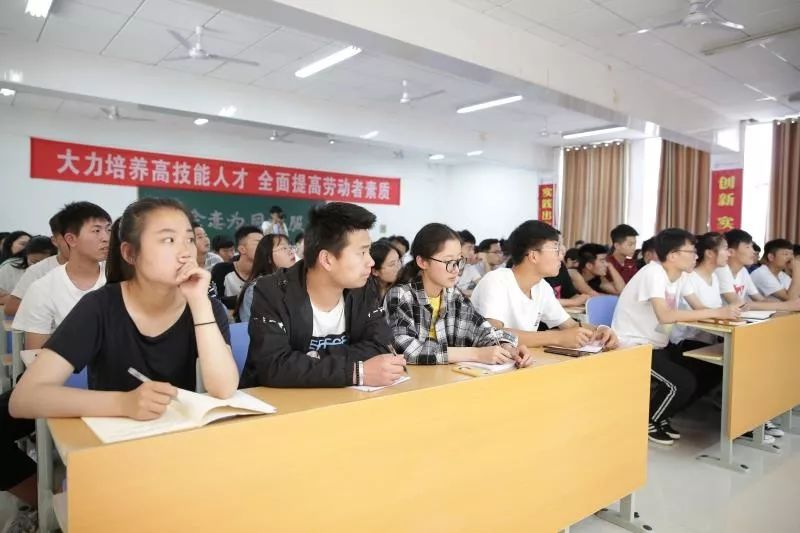 带你探索枣庄科技职业学院,枣庄科技职业学院近期活动