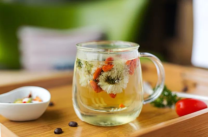 枸杞菊花金银花养生茶不能乱喝,金银花菊花枸杞茶喝多了有啥影响