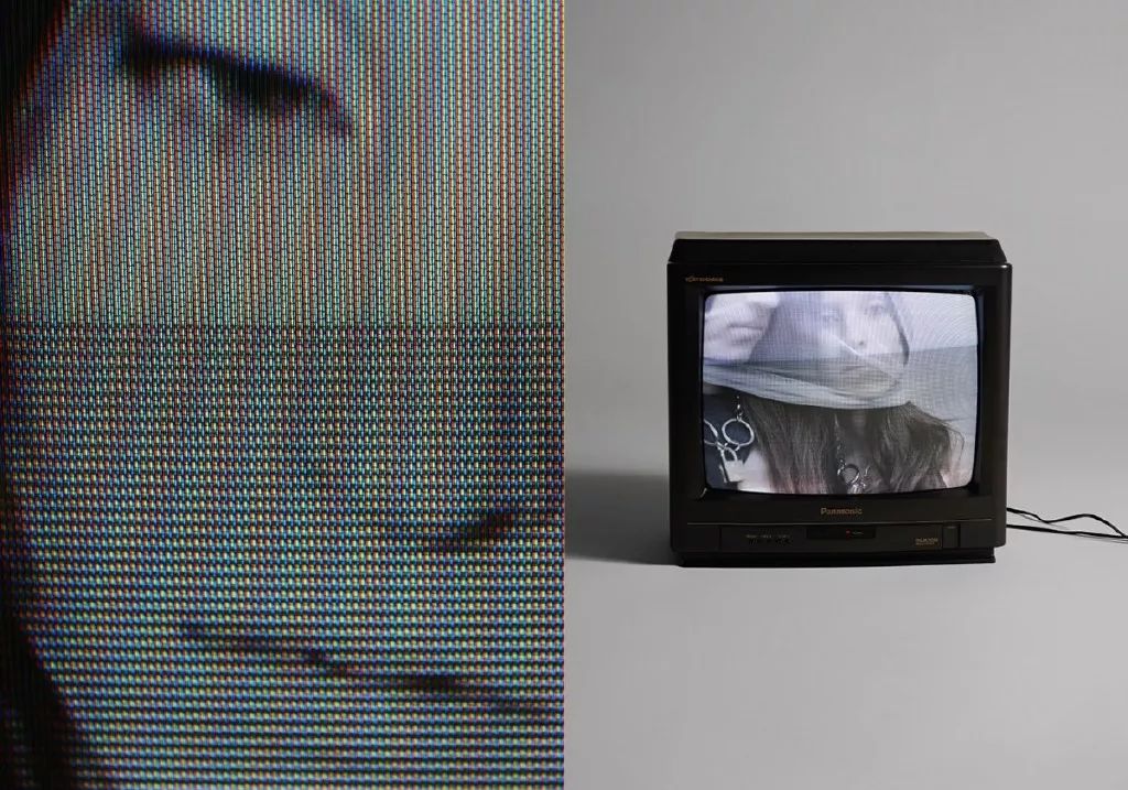 涂口红的女人是不是靠不住,涂口红女生太妖艳了