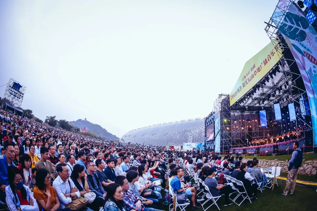 艾森巴赫献中国户外首秀，2019辰山草地广播音乐节收官，但精彩仍在继续！