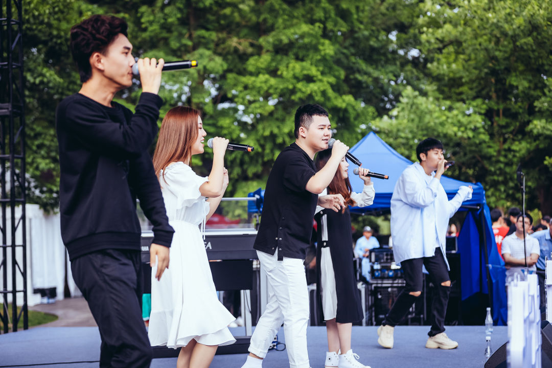 艾森巴赫献中国户外首秀，2019辰山草地广播音乐节收官，但精彩仍在继续！