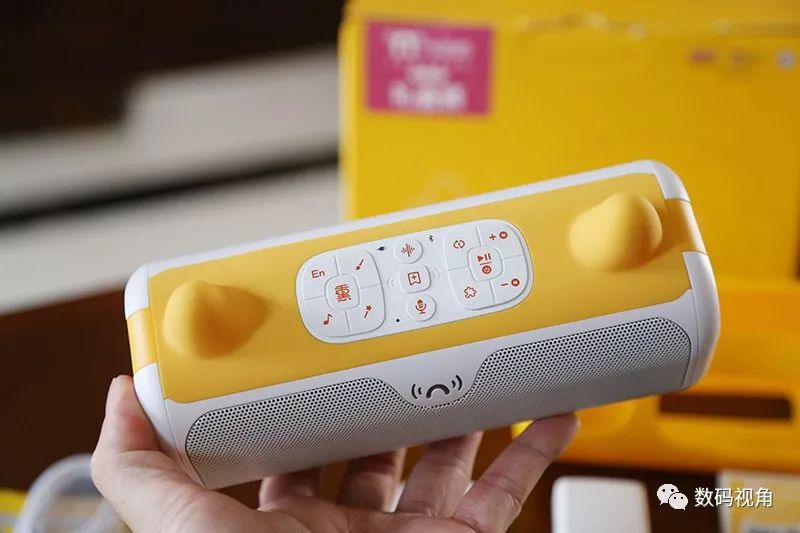 牛听听熏教机和火兔故事机哪个好,牛听听儿童智能熏教机便携版