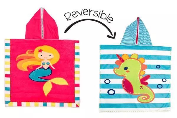 宝宝海边玩沙玩水,带娃最轻松方式莫过于挖沙