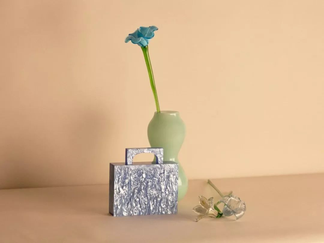 这个夏天温柔一点,希望这个夏天微风能温柔一点