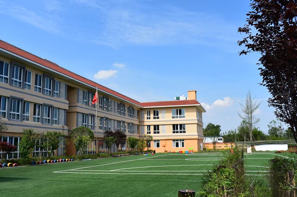 青白江巨人树幼儿园招生,成都青白江幼儿园有哪些