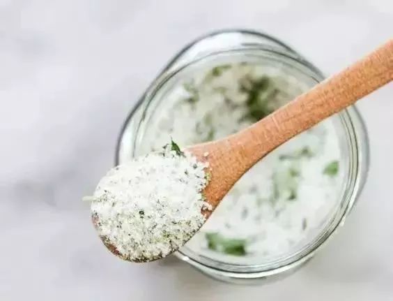 家里总有“小强”作祟怎么办?来学学这几个小妙招