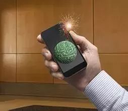 手机充电冒烟发烫,手机一晚上没关发烫到爆炸