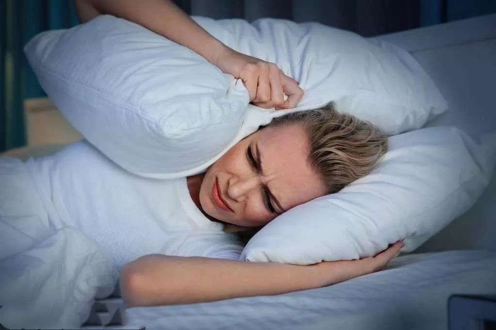 吸了*洛因海**之后无法入眠，为什么？