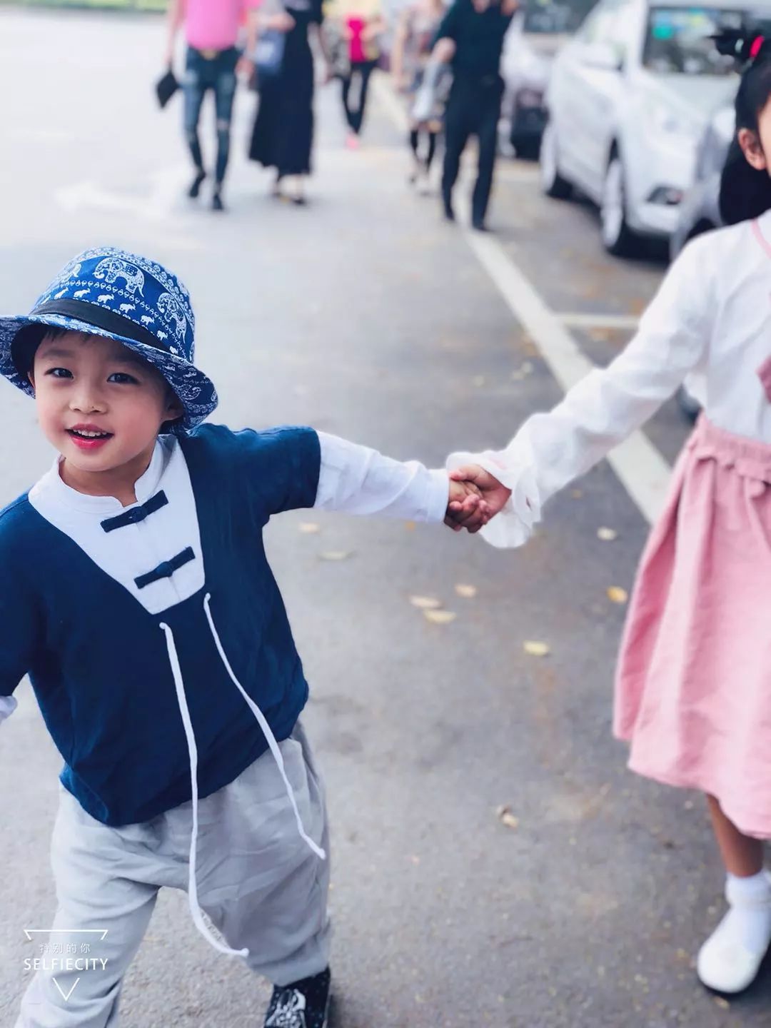 儿童节穿上这条仙气十足的礼服裙，你家小公主妥妥占据C位|二宝爸淘货