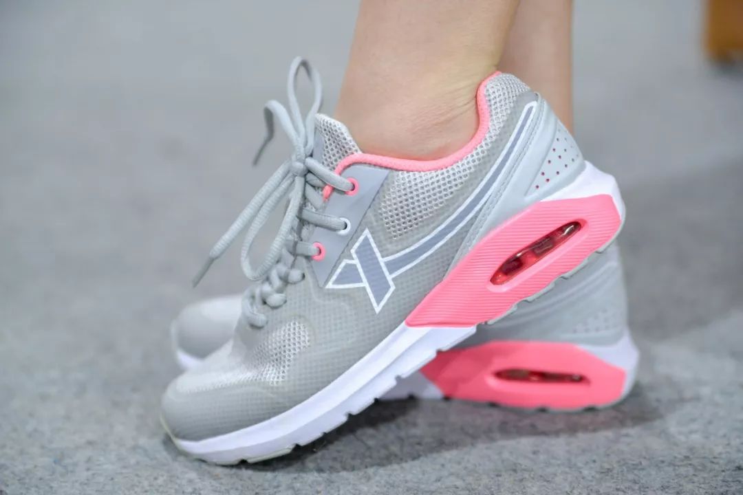 金利来特卖199元起,金利来4件5折