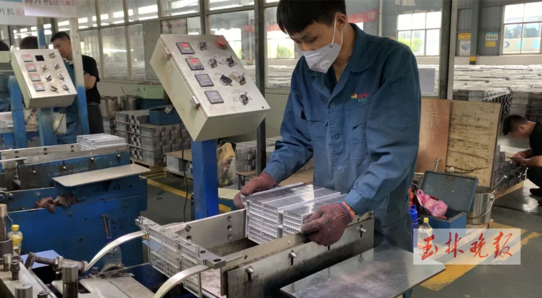 电动车电瓶知识,电动车电池是怎么生产出来的