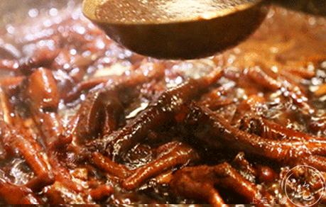 浦东新地标480米,上海浦东逛吃一条街