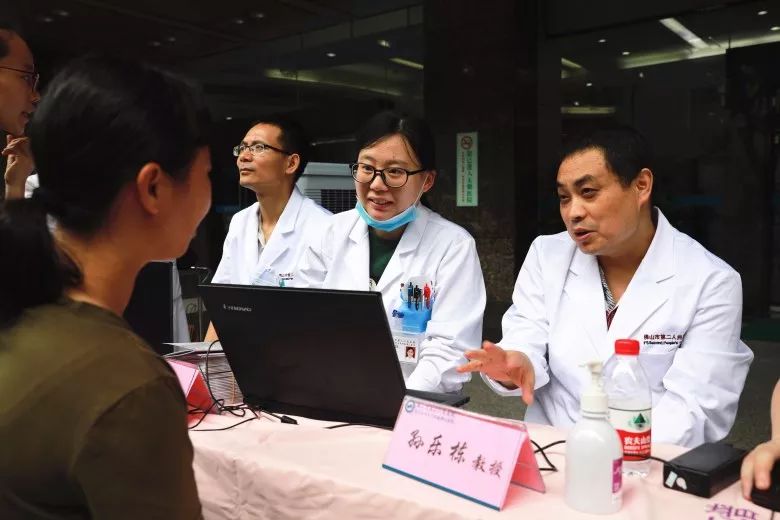 护肤公益讲座专家,护肤义诊