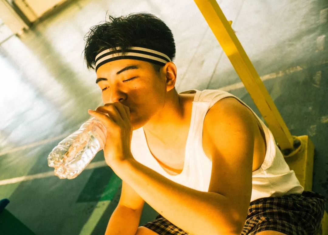 毕业打卡拍照,毕业拍写真照哪家好