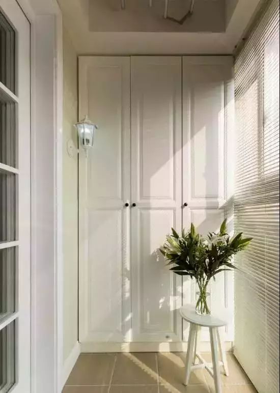 阳台上的天地柜,阳台上做橱柜地柜怎么做