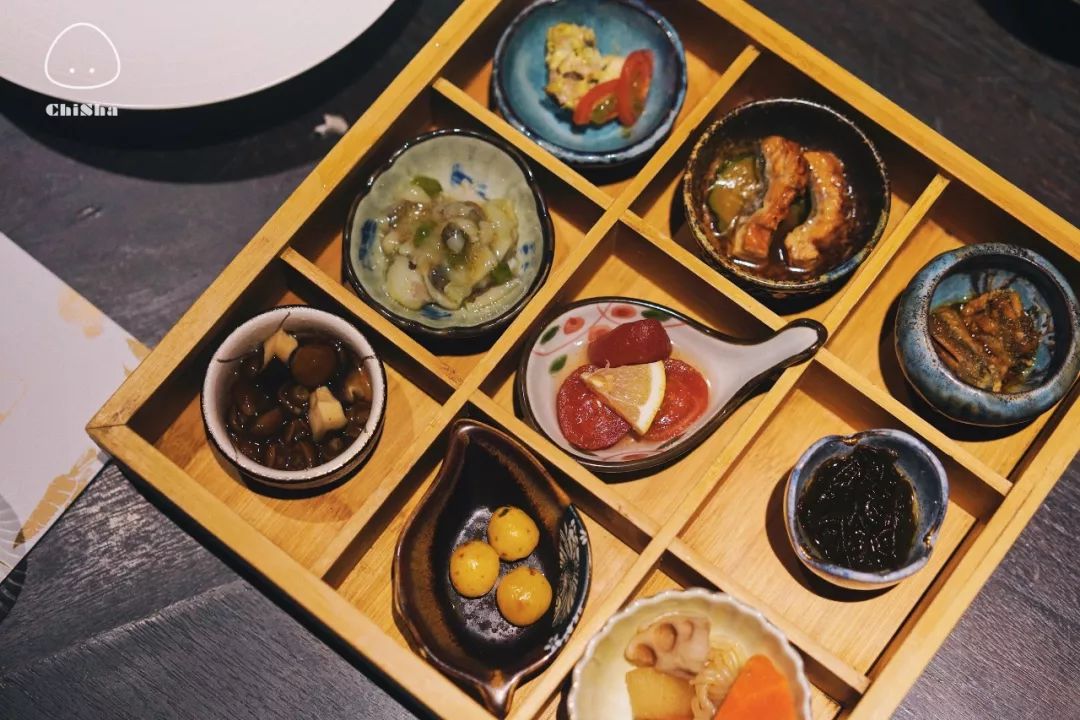 一周吃饭居然花掉1万块?!真是胆子肥了