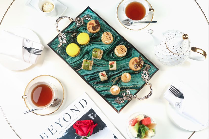 1200㎡透明泳池小红书点赞100w+,这家黄金海岸边的酒店才是海岛季首选