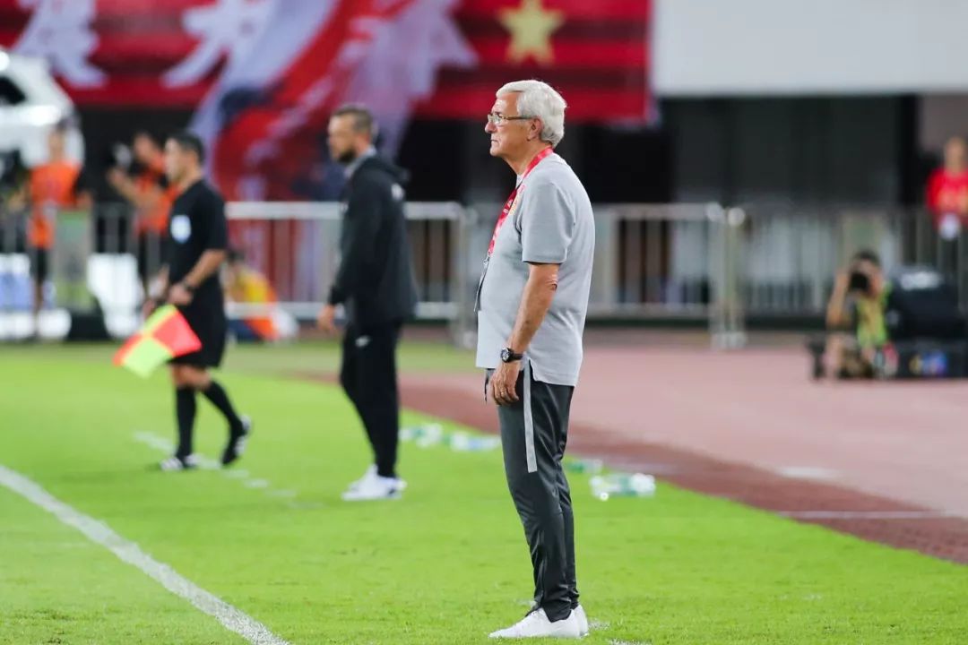 里皮首次回归2连胜,里皮回归国足的比赛