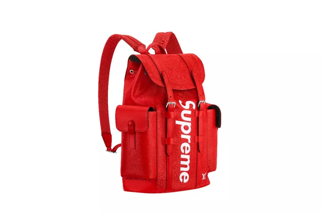 从“三傻”到“黑凤凰”，SophieTurner的成名之路原来这么坎坷？