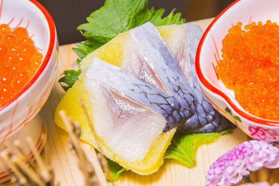 镇江宝藏日料店！15层生猛「云梯刺身」无限续，120+种自助不限量