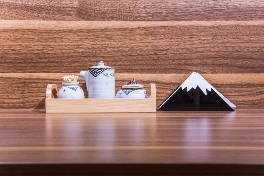 镇江宝藏日料店!15层生猛「云梯刺身」无限续,120+种自助不限量