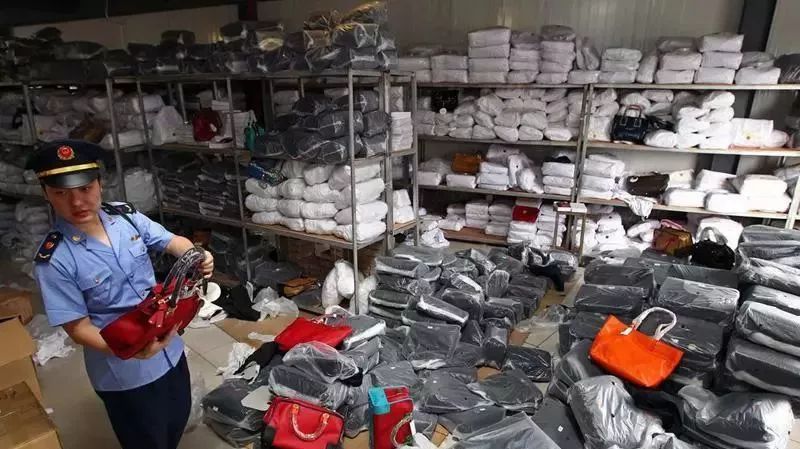 网警提醒二手物品交易,公安提醒朋友圈这些东西不能晒