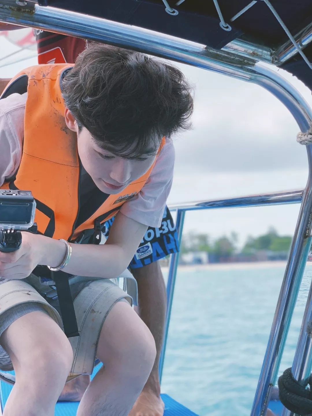 无心上班,给天秤座买喜欢的东西