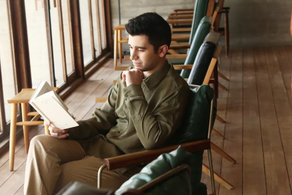 男模摆拍动作大全夏装,男模摆拍动作大全