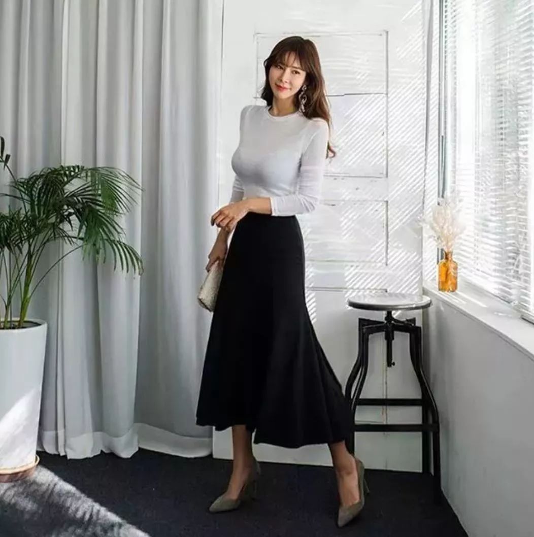 42岁翘臀“老阿姨”迷倒小16岁男友:年龄从来都不是借口