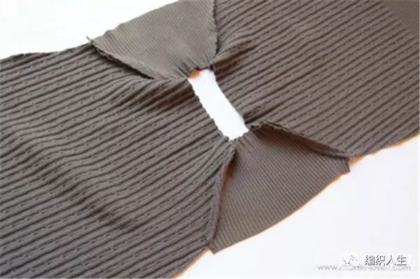 宝宝变小的衣服怎么处理,衣服旧了改造变新衣