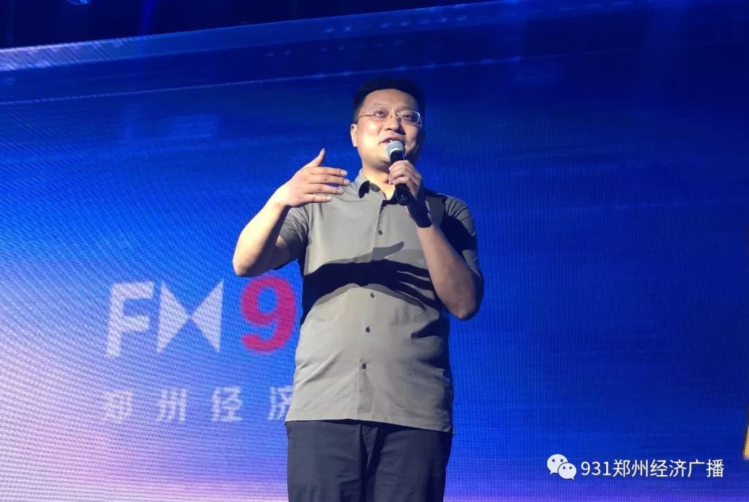 十佳公开投票,投票选出最佳球员