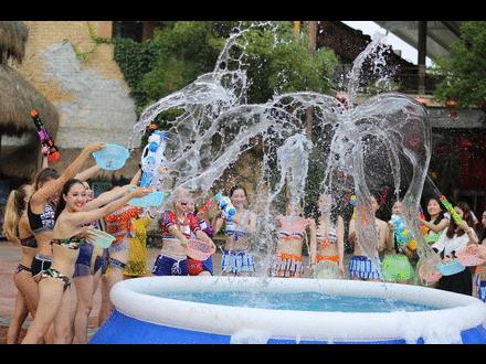 特惠398元起！住五星酒店看《三只小熊》、玩三大乐园，清凉度假任你选