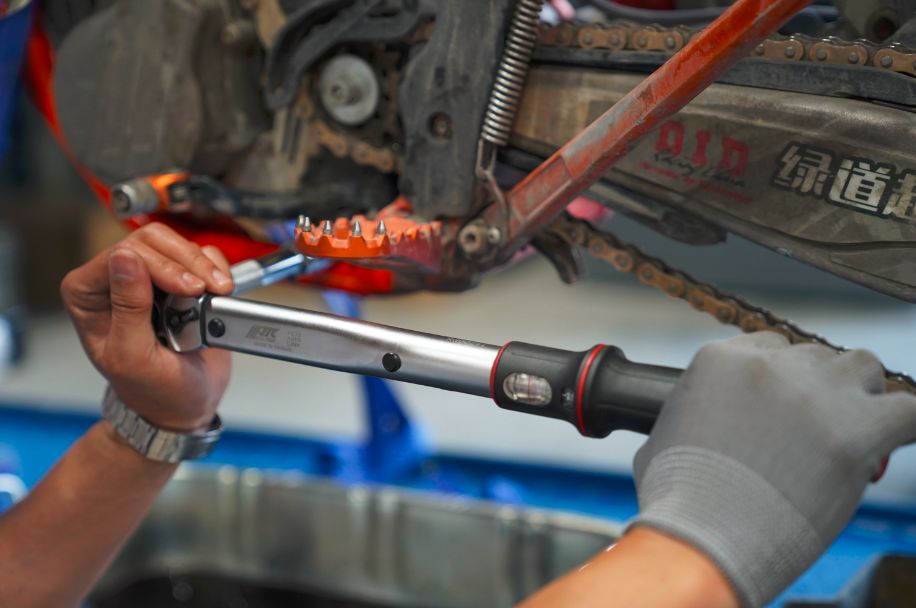 为什么壳牌爱德王子机油这么便宜,壳牌爱德王子机油多少公里换