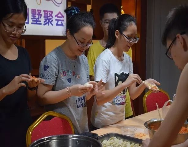 毕业季这就是青春最美的样子,毕业季好看女孩