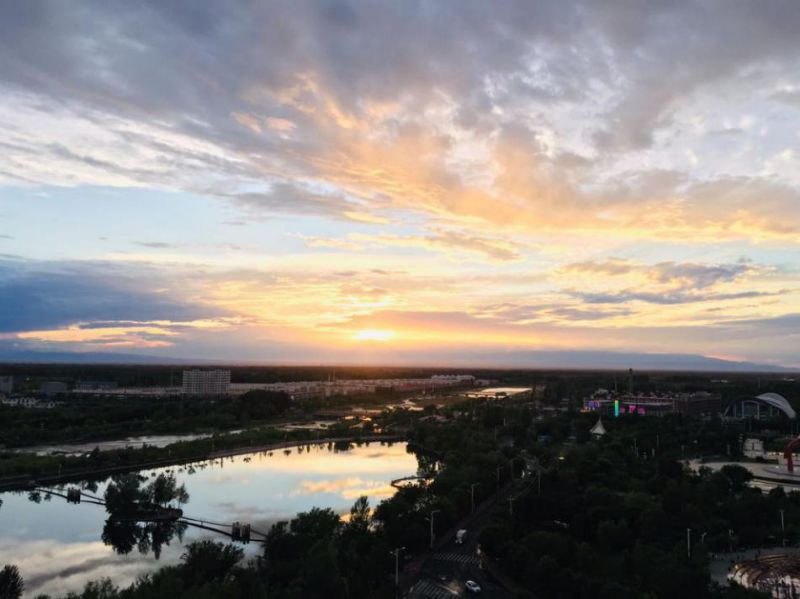 【*疆新**是个好地方·达人西游第6季】精河的美，你想象不到！