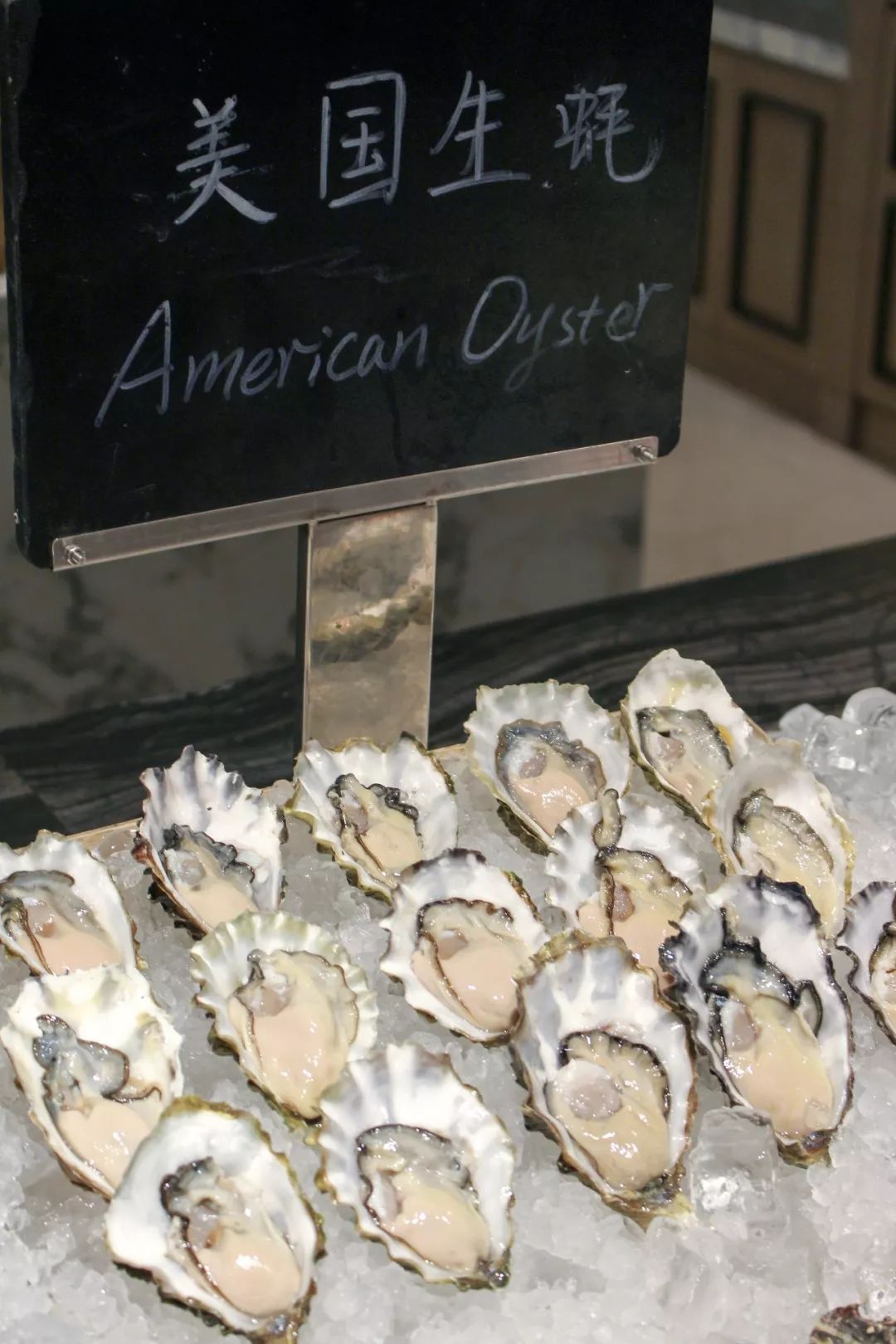 ¥498起/2位|西湖畔传奇酒店!6种口味小龙虾+美国生蚝+澳牛不限量!千岛湖啤酒尽情畅饮