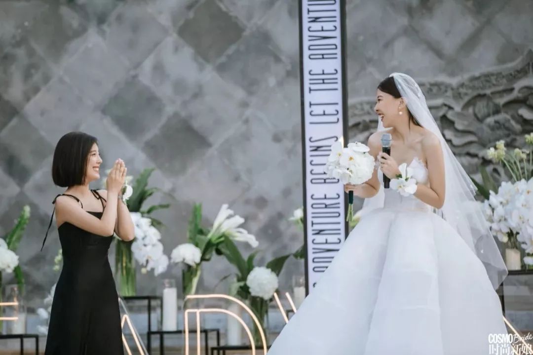 奥黛丽赫本与纪梵希婚纱,奥黛丽赫本风格婚纱照样片欣赏