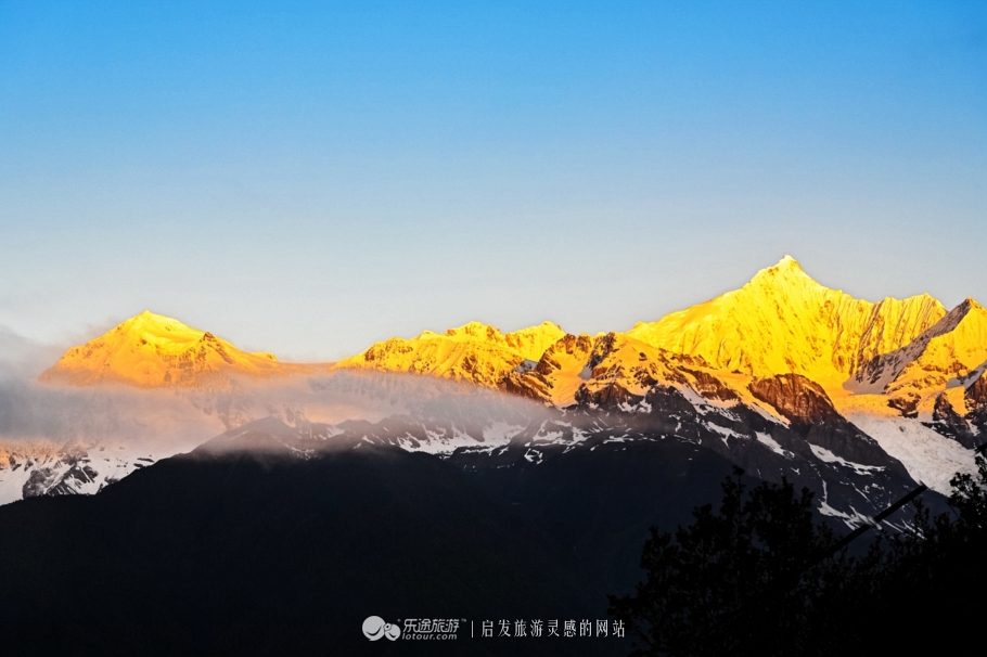 变幻莫测的卡瓦格博,卡瓦格博神山图片大全