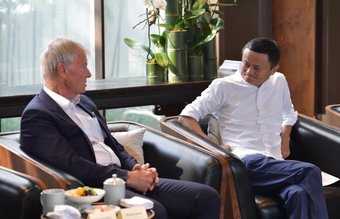 网红经济学家,经济学网红讲师