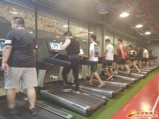 健身热调查系列报道③品质良莠不齐会费千差万别教练资质不一市区健身房到底谁来监管？